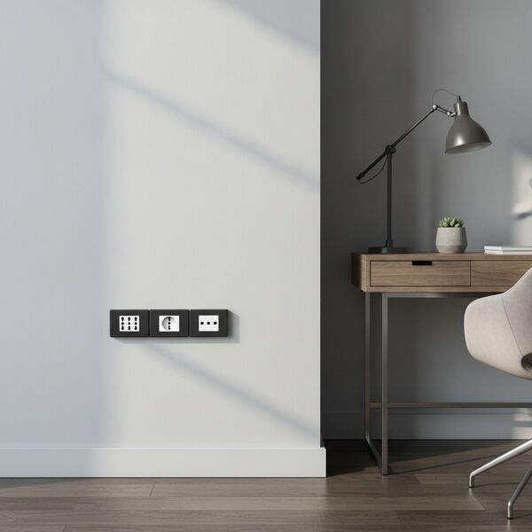 Outlets Plastic White Electrical 01 3D Model