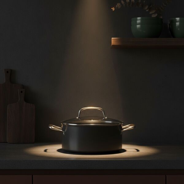Black Metal Handle Pan 01 - interior view 2